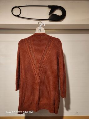 Pink Rose Open-Front Cable Knit Cardigan in Rust